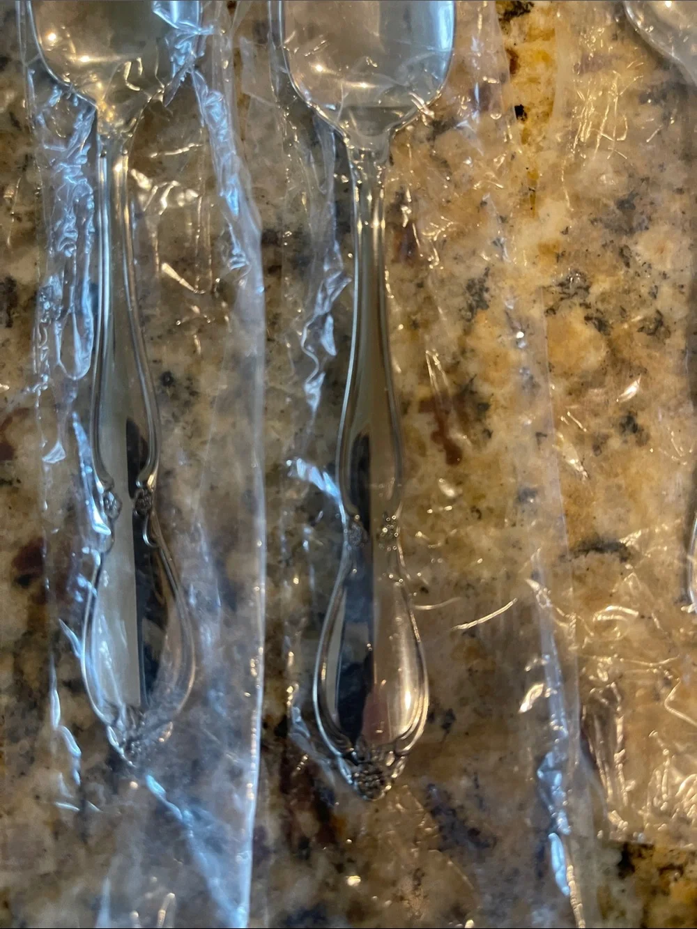 Oneida  Chatelaine Butter Knives & Grapefruit spoons